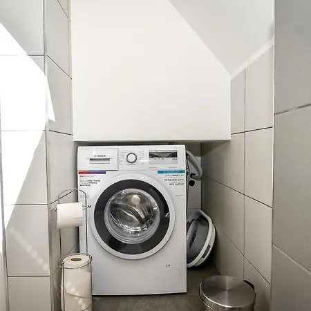 U Topora Dakar Z Jacuzzi