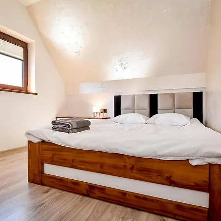 U Topora Dakar Z Jacuzzi Alpesi faház