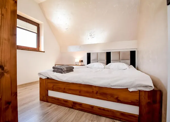 U Topora Dakar Z Jacuzzi Chalet